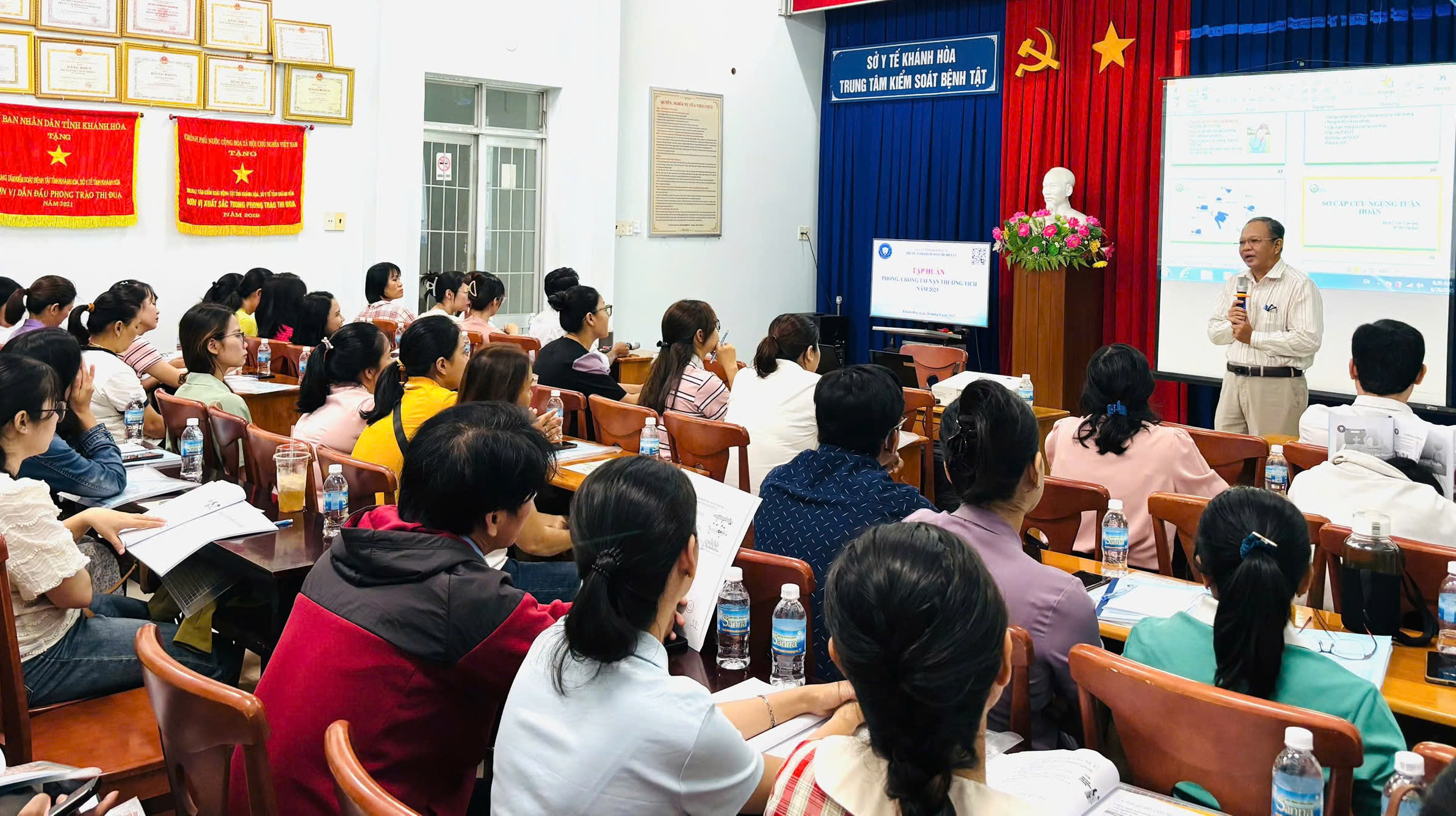 Khánh Hòa tổ chức tập huấn phòng, chống tai nạn thương tích cho cán bộ y tế và trường học